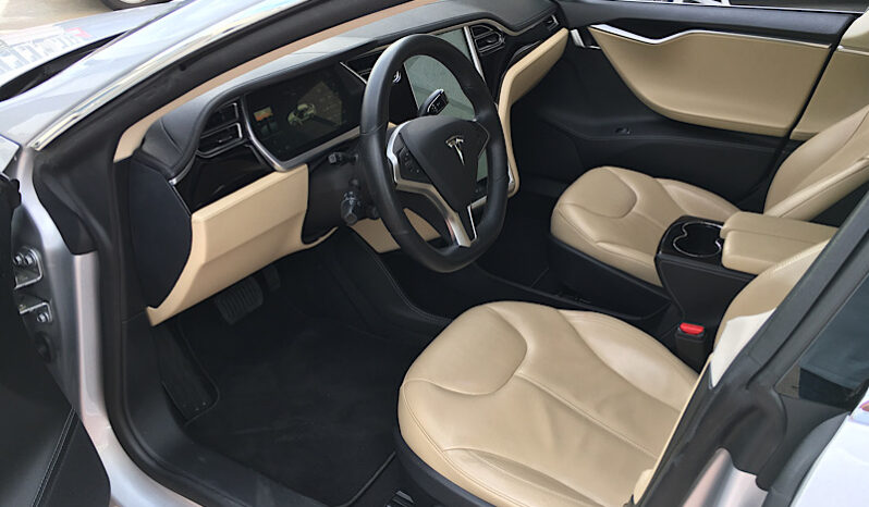 Tesla Model S 85 lleno