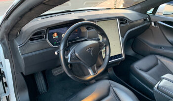 Tesla Model S 90D con Autopilot lleno