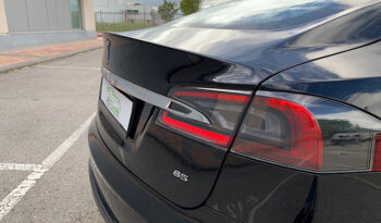 Tesla Model S 85 con Autopilot lleno