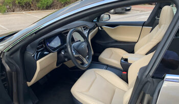 Tesla Model S 75D con Autopilot lleno