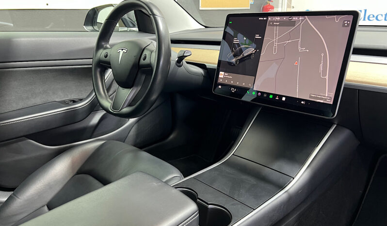 Tesla Model 3 Long Range AWD con FSD lleno