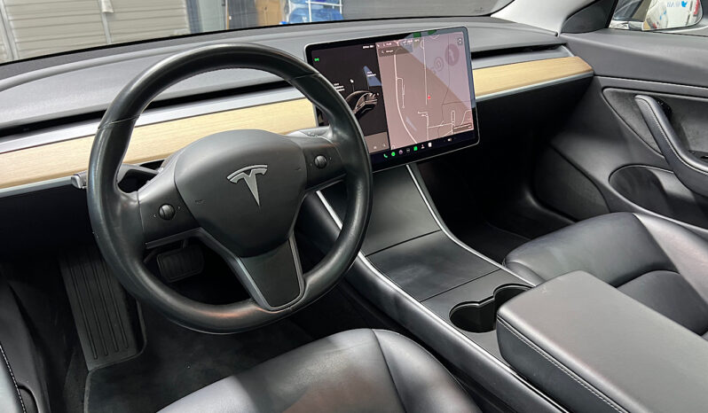 Tesla Model 3 Long Range AWD con FSD lleno