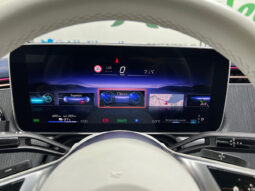 Mercedes Benz EQE 300 lleno