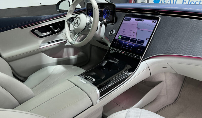 Mercedes Benz EQE 300 lleno