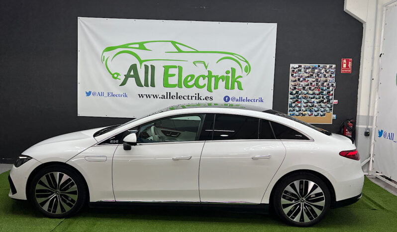 Mercedes Benz EQE 300 lleno