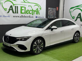Mercedes Benz EQE 300