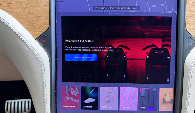 Tesla Model X Raven Gran Autonomia lleno