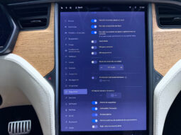 Tesla Model X Raven Gran Autonomia lleno