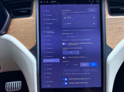 Tesla Model X Raven Gran Autonomia lleno