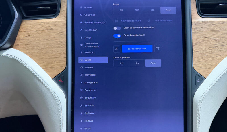 Tesla Model X Raven Gran Autonomia lleno