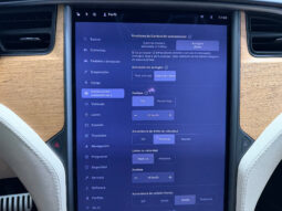 Tesla Model X Raven Gran Autonomia lleno