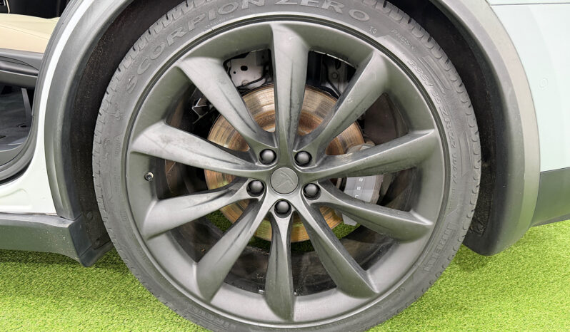 Tesla Model X Raven Gran Autonomia lleno