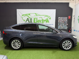 Tesla Model X 90D Carga Gratis lleno