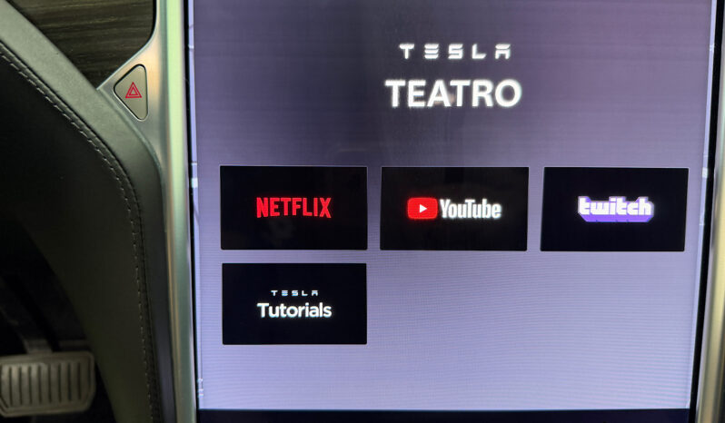 Tesla Model X 90D Carga Gratis lleno