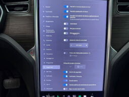 Tesla Model X 90D Carga Gratis lleno