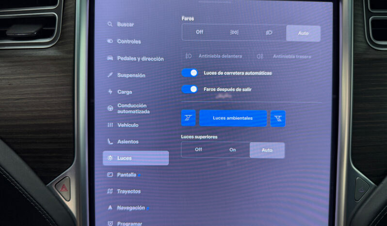 Tesla Model X 90D Carga Gratis lleno