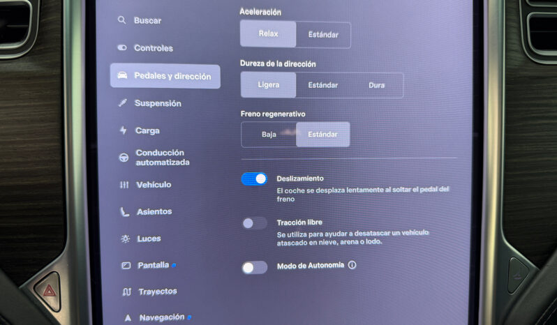 Tesla Model X 90D Carga Gratis lleno