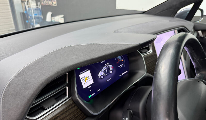 Tesla Model X 90D Carga Gratis lleno