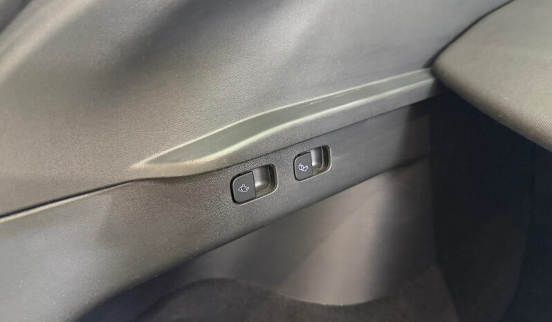 Tesla Model Y Gran Autonomia 4WD lleno
