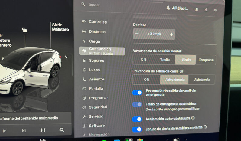 Tesla Model Y Gran Autonomia 4WD lleno