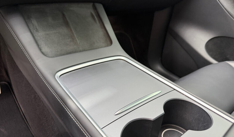 Tesla Model Y Gran Autonomia 4WD lleno