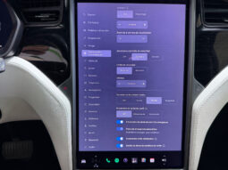 Tesla X Gran Autonomia Raven lleno