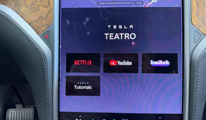 Tesla X Gran Autonomia Raven lleno