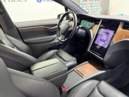 Tesla X Gran Autonomia Raven lleno