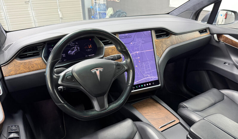 Tesla X Gran Autonomia Raven lleno